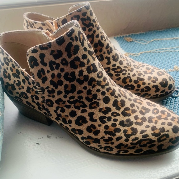 Leopard Ankle Boots - Picture 5 of 5